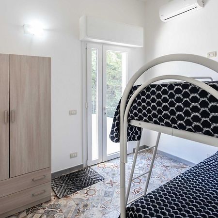 Villetta Andrea A Due Passi Dalla Sabbia - Apulia Home Torre San Giovanni Ugento Eksteriør billede
