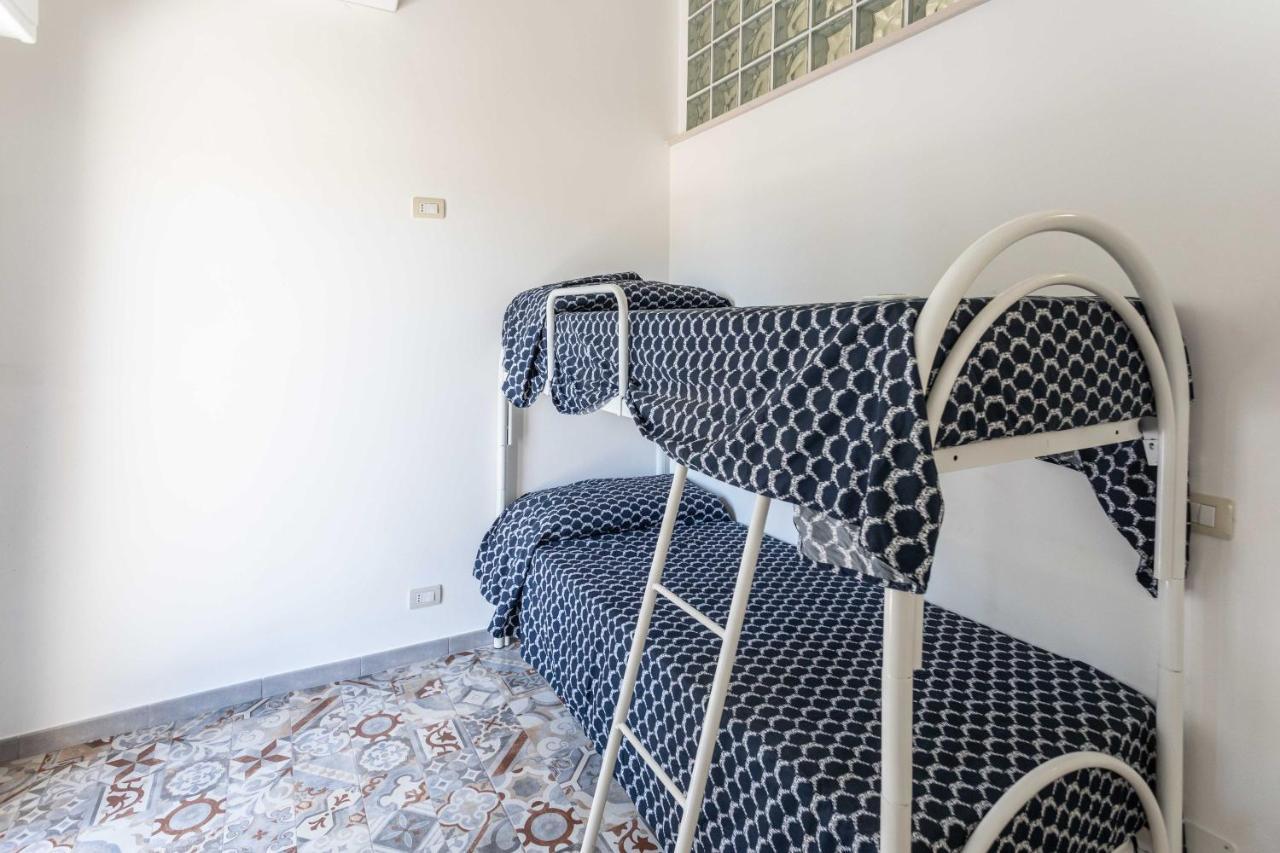 Villetta Andrea A Due Passi Dalla Sabbia - Apulia Home Torre San Giovanni Ugento Eksteriør billede